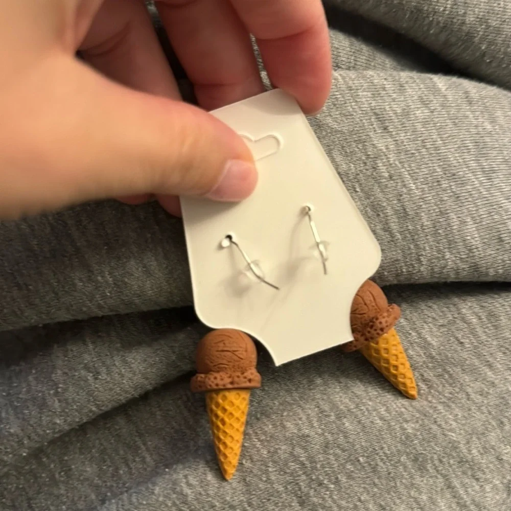 🛍️BUNDLE 3 for $17 ICE CREAM CONE cute earrings kawaii food animal - Picture 2 of 2